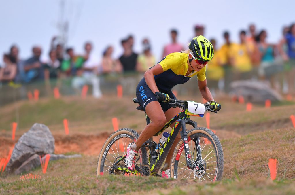 Jenny Rissveds (Sweden) riding to gold