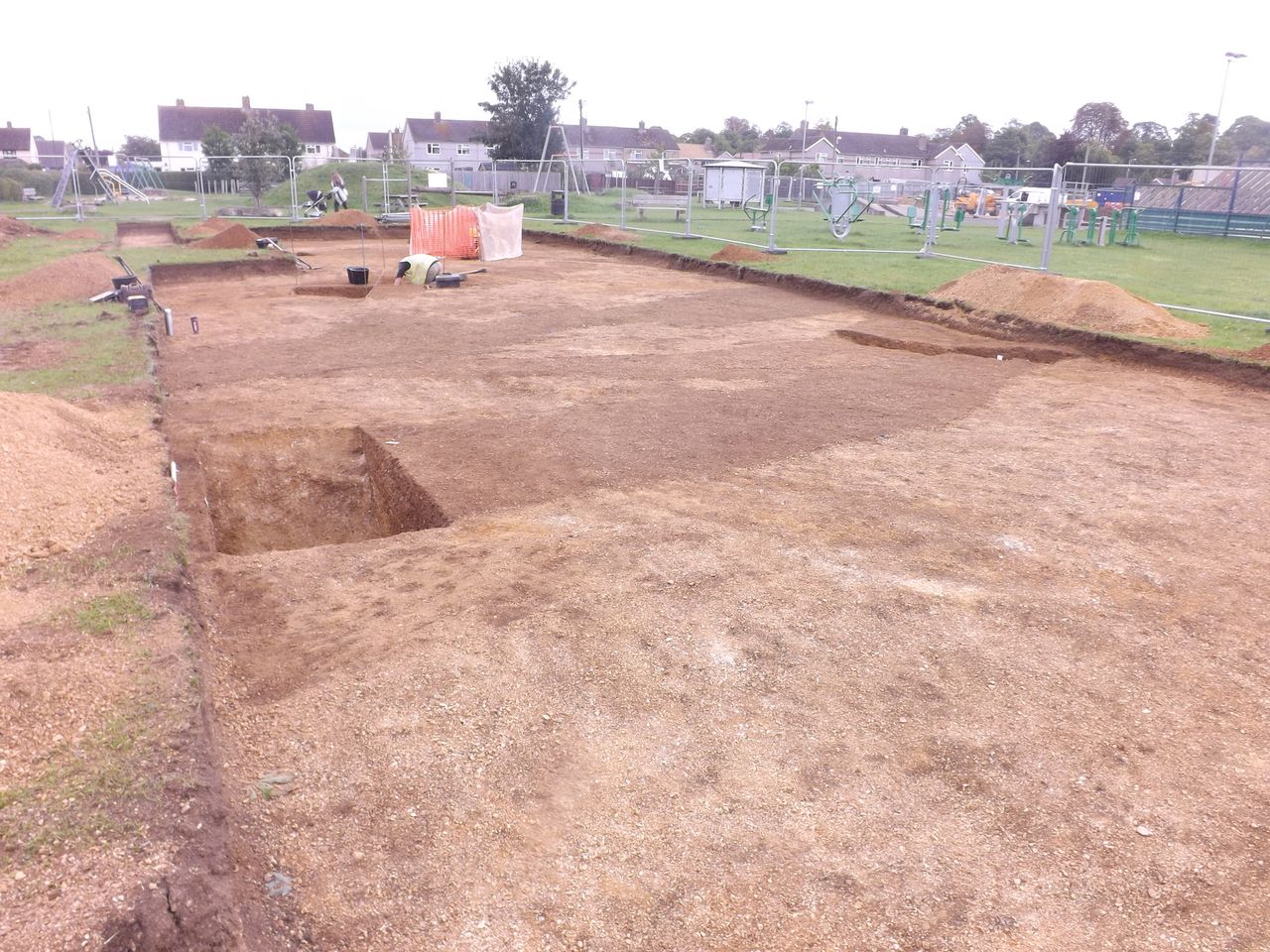 In this photo you can see the two burials, as well as the ring ditch that goes around them.
