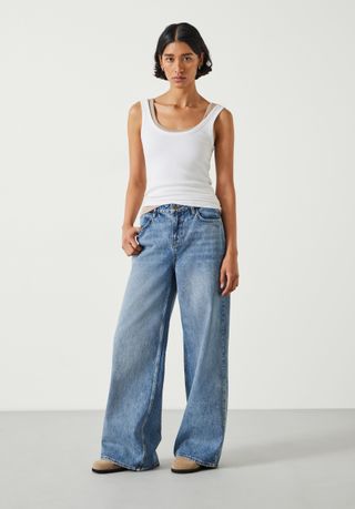 Abi-Jeans mit weitem Bein