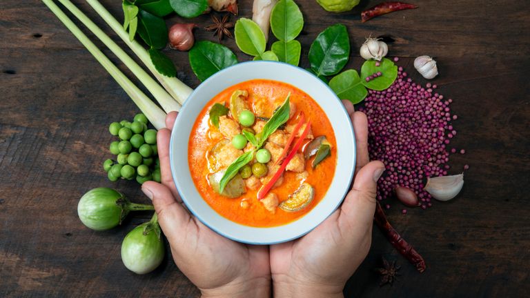 Aubergine curry: a veggie Thai red curry you'll love | Real Homes