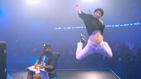 Hayao celebrates his 3rd Strike match