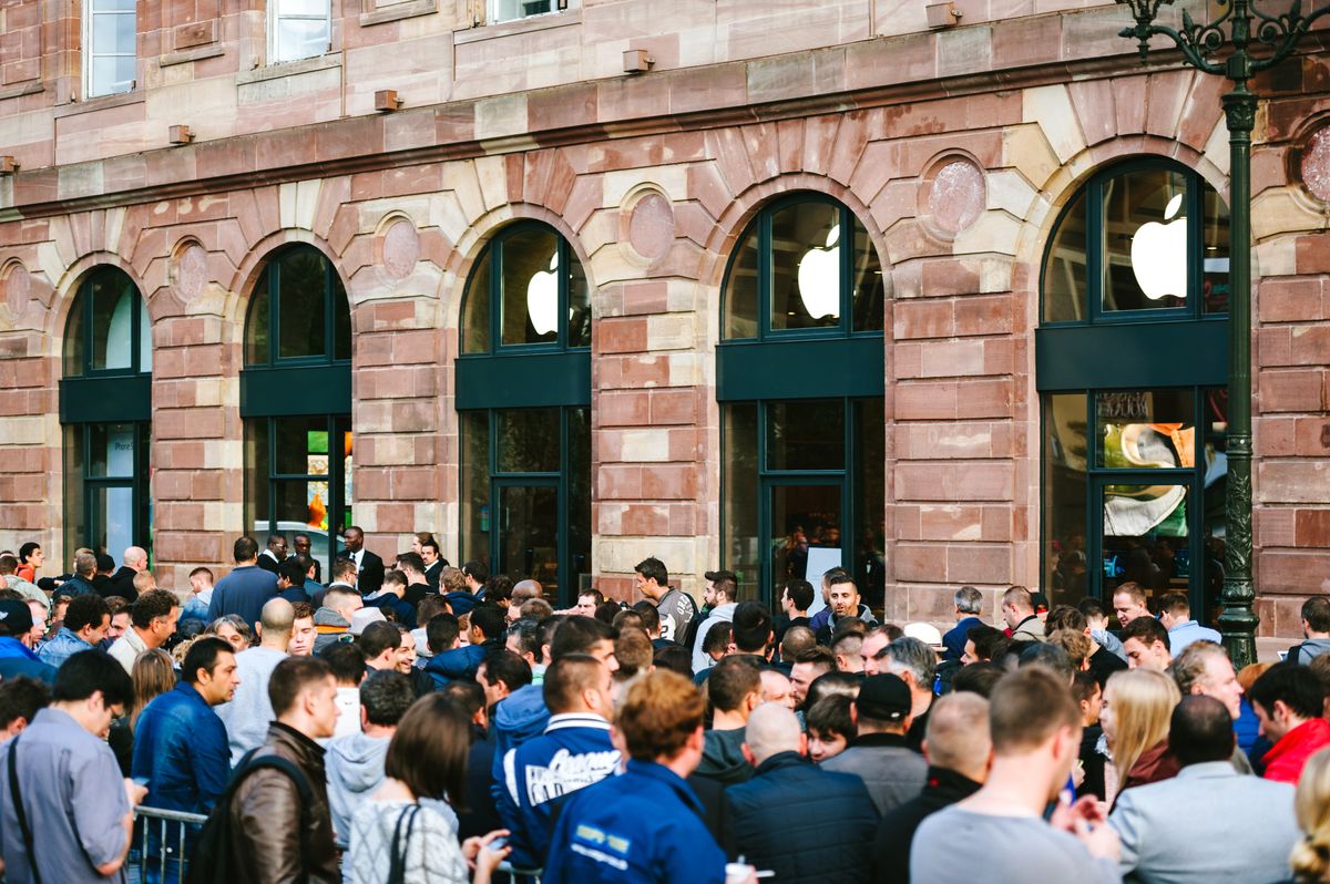 Eager customers await the chance to buy the latest iPhone