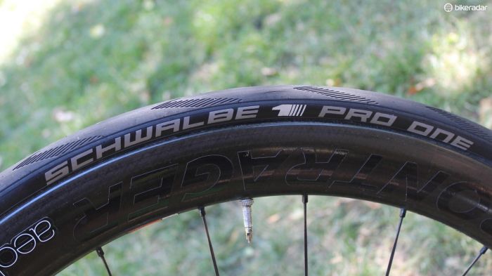 schwalbe pro one evo tubeless road tyre