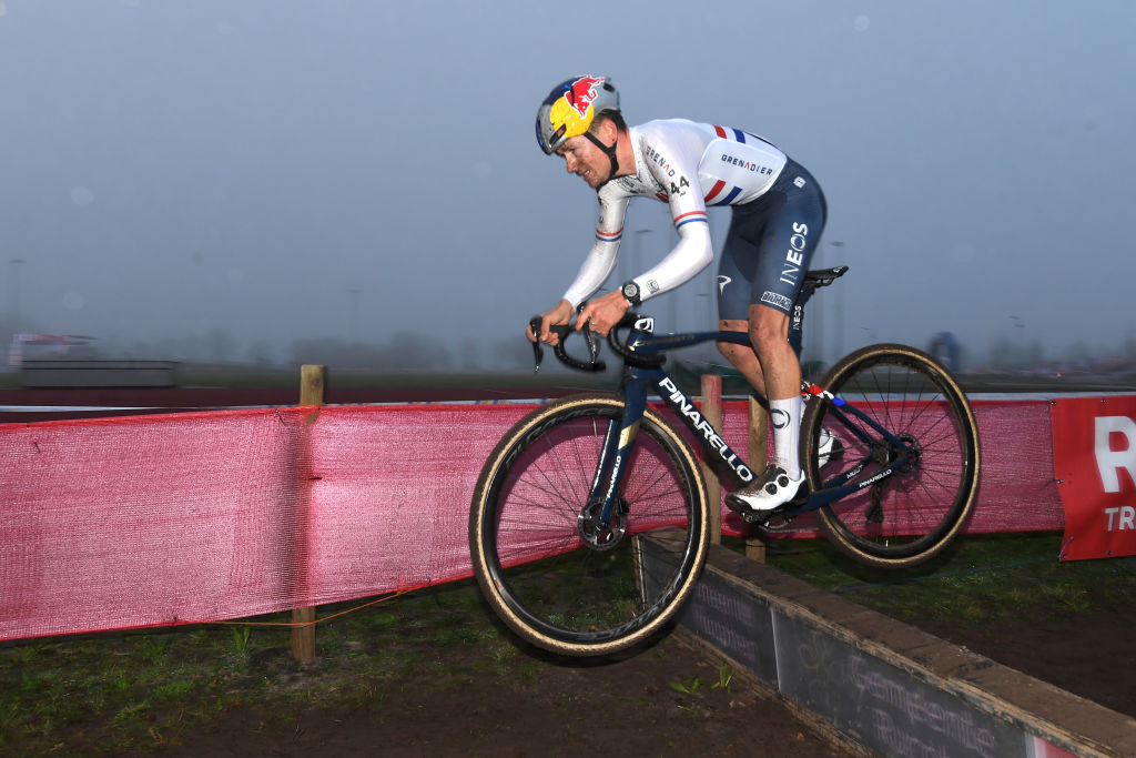 RUCPHEN NETHERLANDS DECEMBER 18 Thomas Pidcock of The United Kingdom and Team INEOS Grenadiers competes during the 9th Rucphen UCI CycloCross Worldcup 2021 Mens Elite CXWorldCup UCIcyclocrossWC on December 18 2021 in Rucphen Netherlands Photo by Luc ClaessenGetty Images