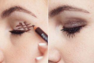 18. Get the perfect smoky eye by drawing a hashtag on the outer corner of your eyelid and smudging it out with the sponge
