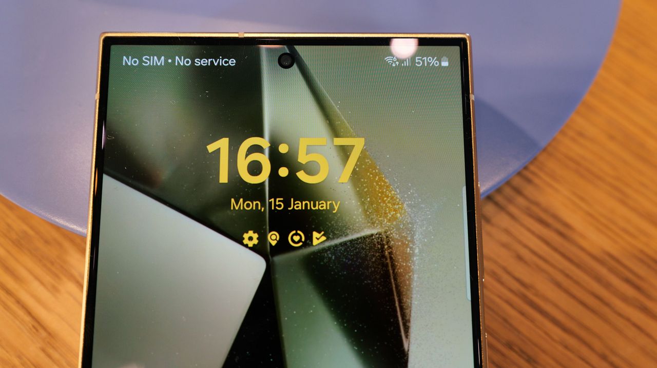 Samsung Galaxy S24 Ultra phone held in a hand