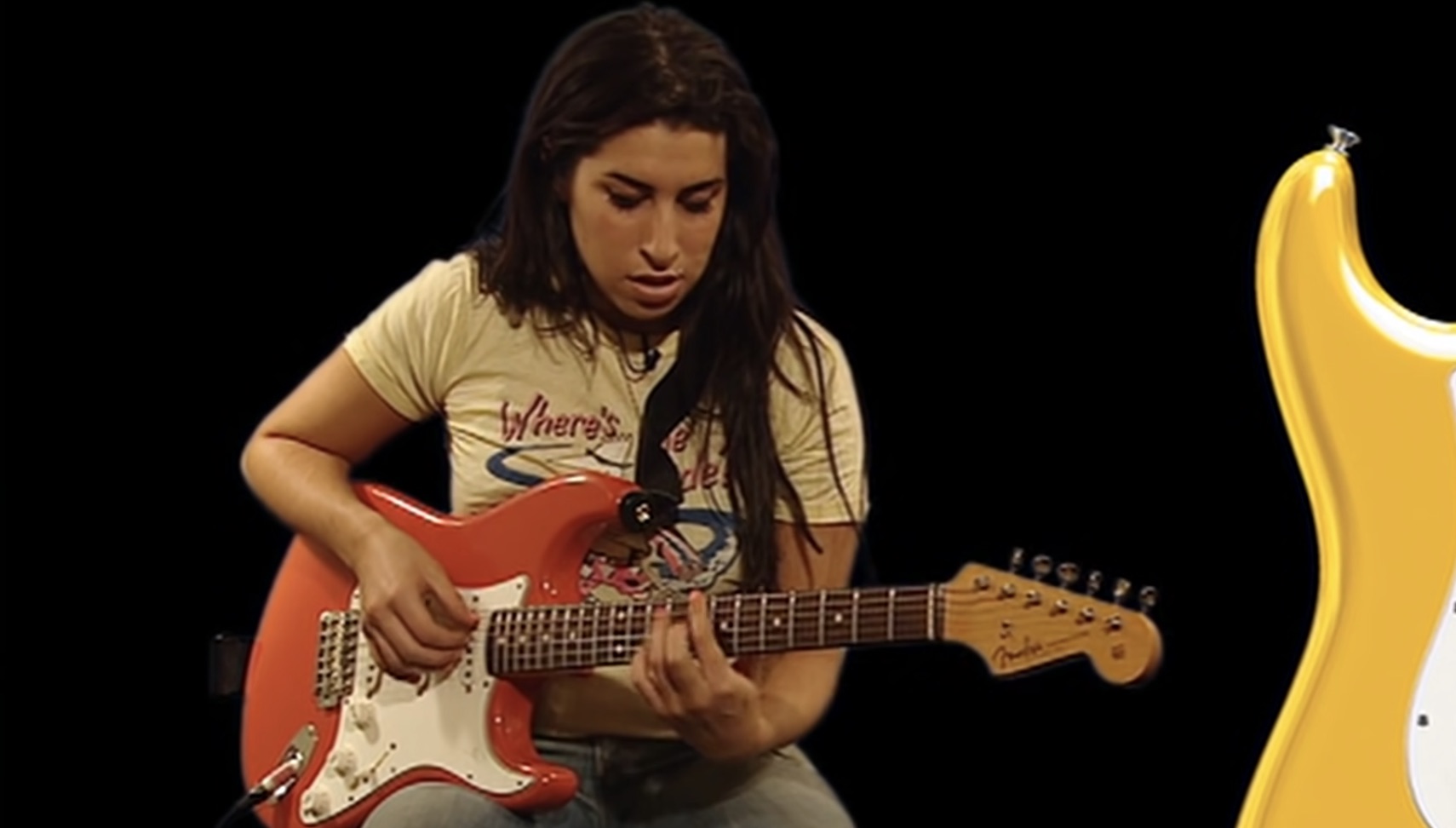 Amy Winehouse Plays Guitar On I Heard Love Is Blind In 2004 Fender Amy Winehouse Plays Guitar On I Heard Love Is Blind In 2004 Fender