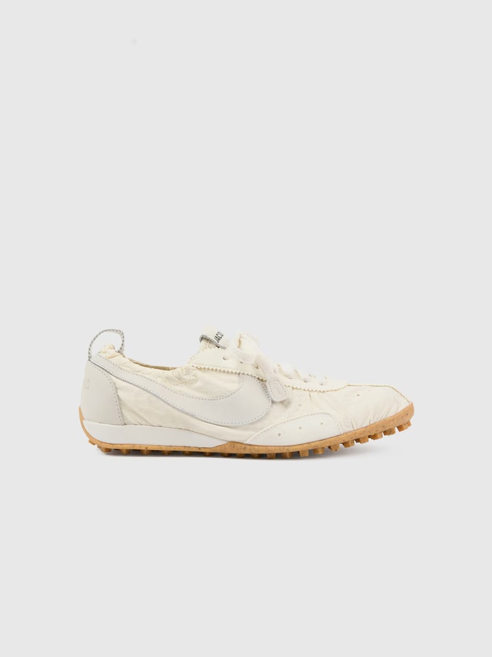 Jacquemus X Nike, Moon Shoes