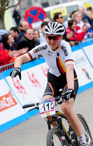 Helen Grobert (Germany) takes third place.