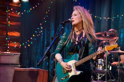 Meryl Streep performs in "Ricki and the Flash"