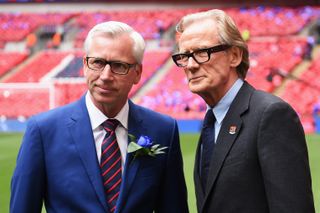 Actor Bill Nighy with former Crystal Palace manager Alan Pardew ahead of the 2016 FA Cup final against Manchester United.