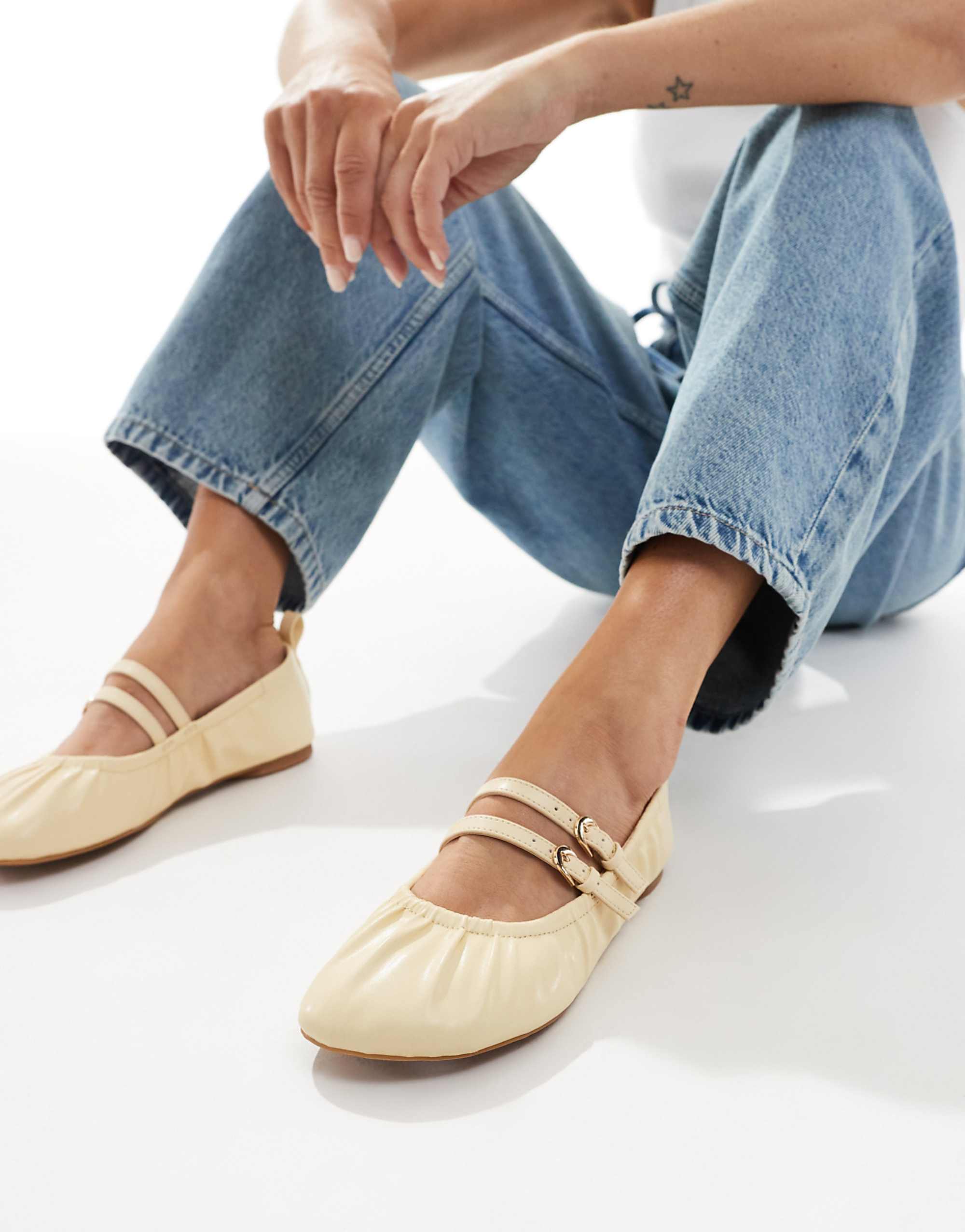 London Rebel Mia Strappy Ruched Ballet Flats in Buttermilk Yellow