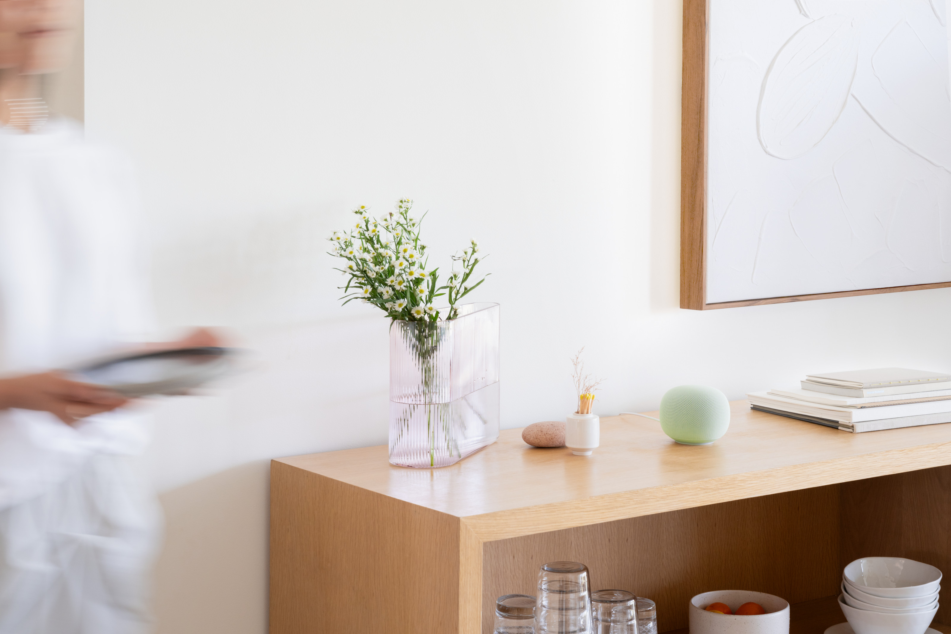 A subtle but attentive companion: Google Home Speaker