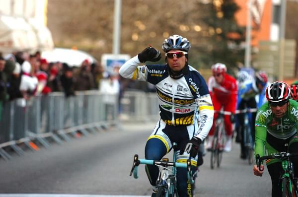 Marco Marcato (Vacansoleil-DCM) took the sprint with a clean set of wheels