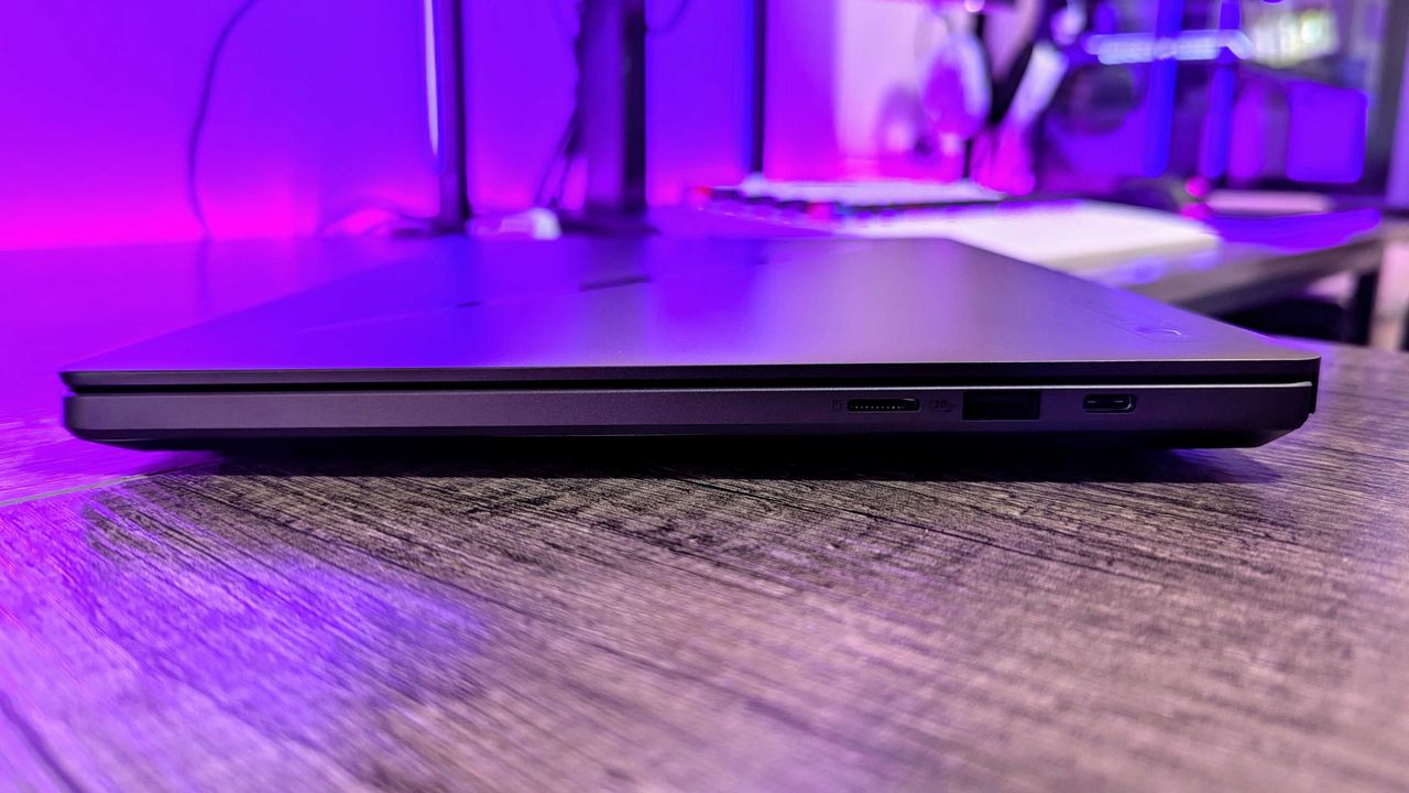 Image of the ASUS ROG Zephyrus G14 (2025) gaming laptop.