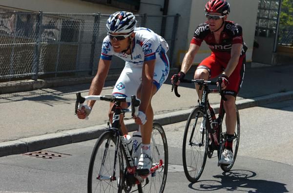 Jeremy Roy (FDJ) takes a pull