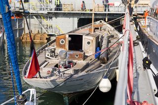 Yacht Eilean docked in Genova