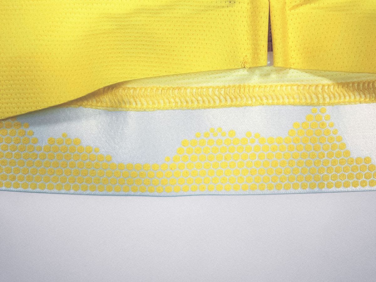 Mountains profile on the inside hem of the Tour de France yellow jersey