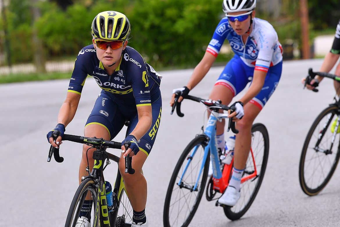 George Williams on the move at the Giro Rosa