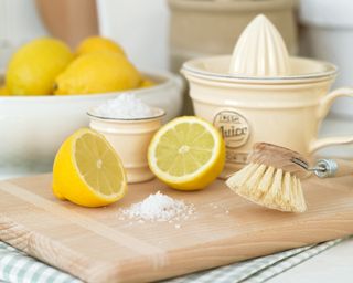 Kitchen cleaning hacks lemon