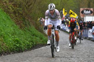 2024 Tour of Flanders: Lotte Kopecky (SD Worx-Protime) in action