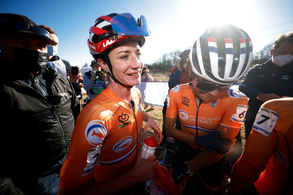 FAYETTEVILLE ARKANSAS JANUARY 29 LR Gold medalist Marianne Vos of Netherlands and Ceylin Del Carmen Alvarado of Netherlands celebrate after the 73rd UCI CycloCross World Championships Fayetteville 2022 Womens Elite Fayetteville2022 on January 29 2022 in Fayetteville Arkansas Photo by Chris GraythenGetty Images