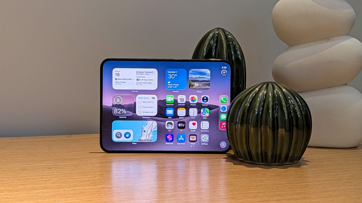 Apple iPhone Duo hands-on testing at Android Central