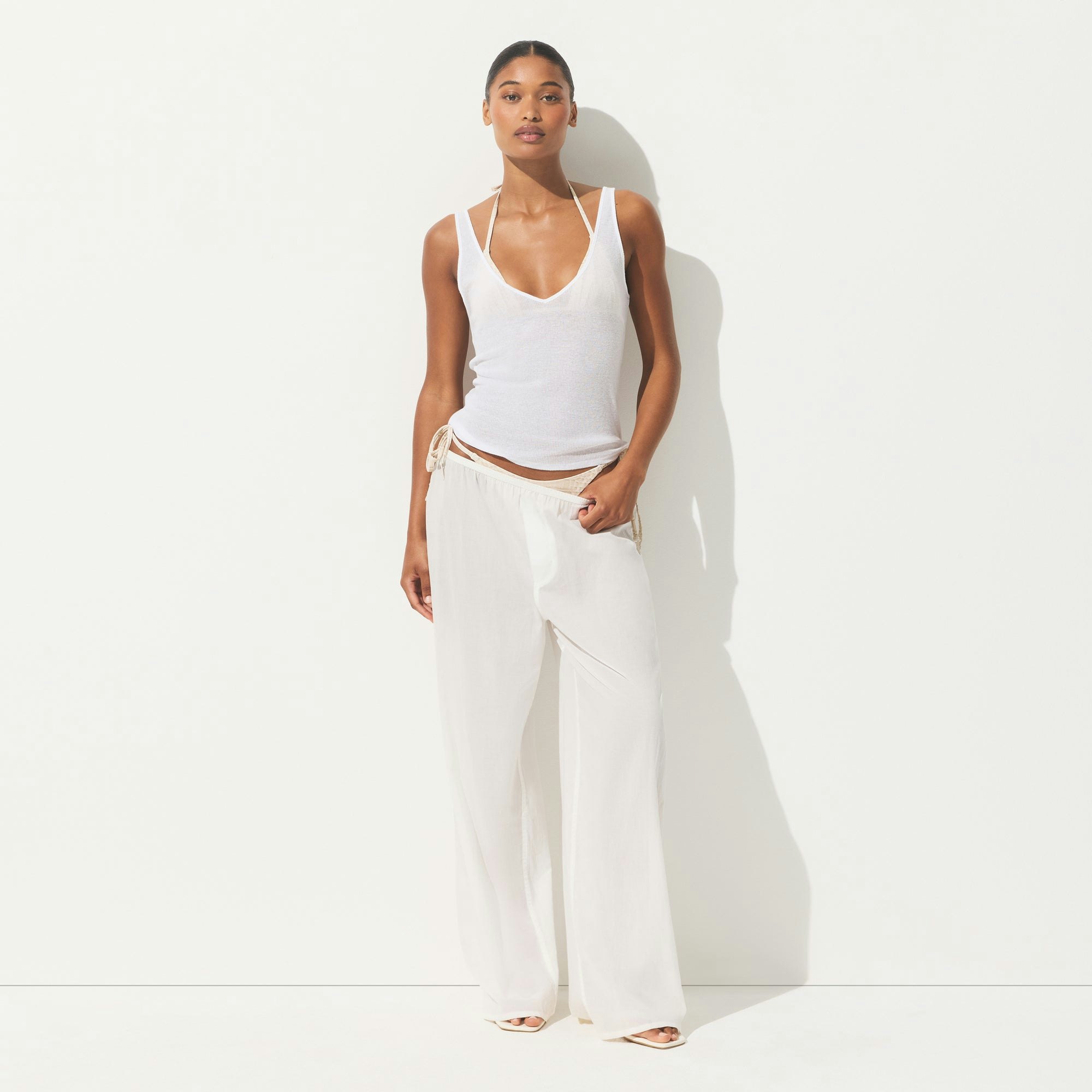 Sheer Rib V Neck Tank | Snow | Xxs