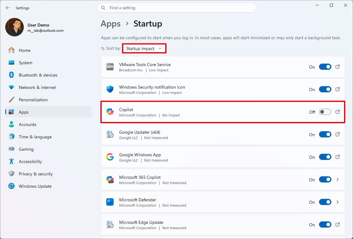 Settings showing Copilot app in the Startup section, highlighted and turned off.