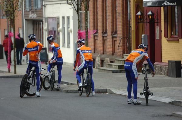Rabobank pauses for an adjustment during prologue recon