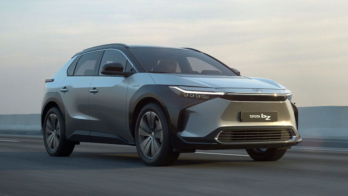 Toyota afirma que lanzará los primeros vehículos eléctricos de estado sólido del mundo en 2027, pero ¿es eso realista Los expertos opinan… – TechRadar