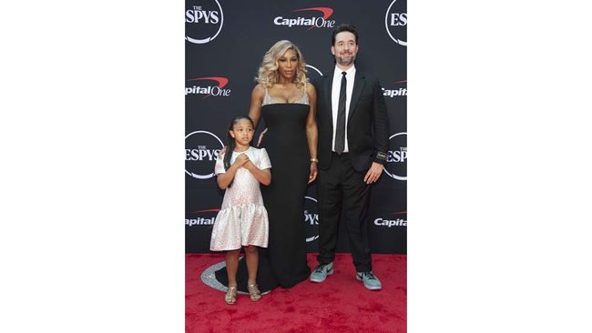 On the red carpet before The ESPYs at The Dolby Theatre in Los Angeles (l. to r.): Alexis Olympia Ohanian; Serena Williams, ESPYs host; and her husband, Alexis Ohanian.