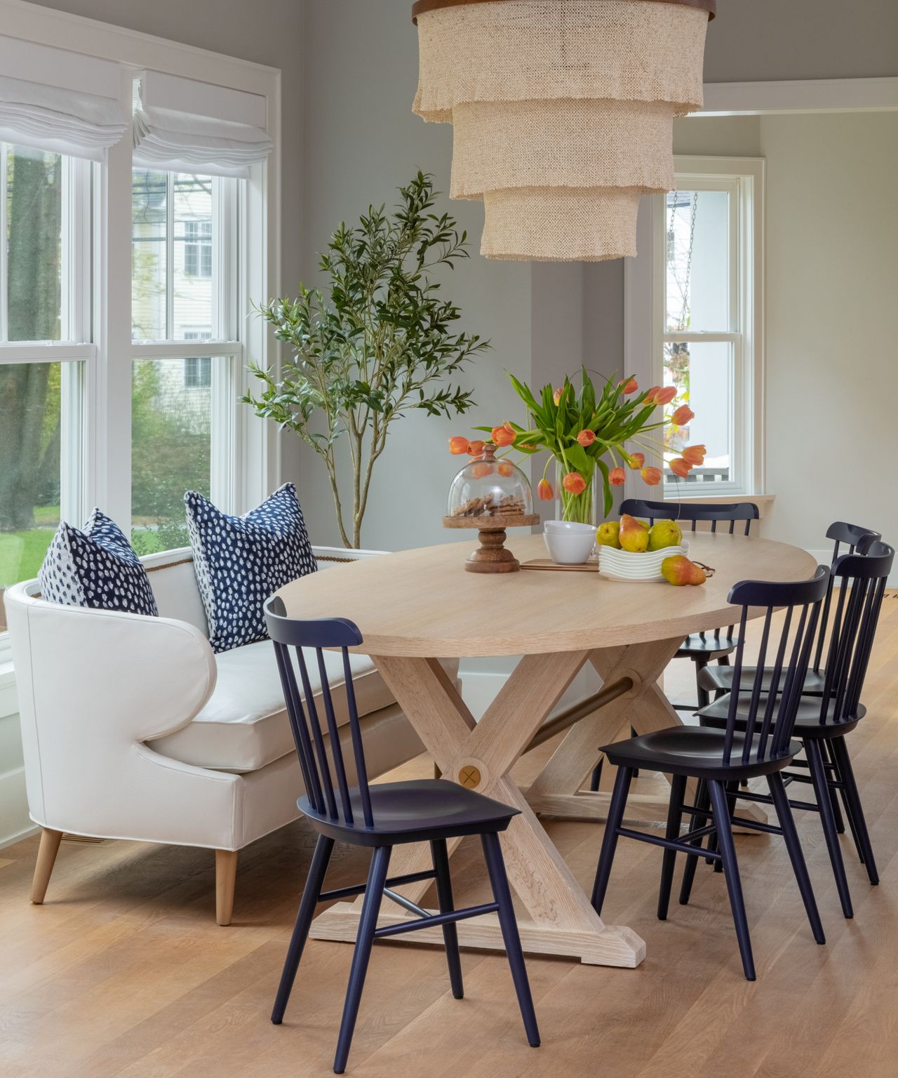 10 colors that go with light gray: what to pair with this shade | Homes ...