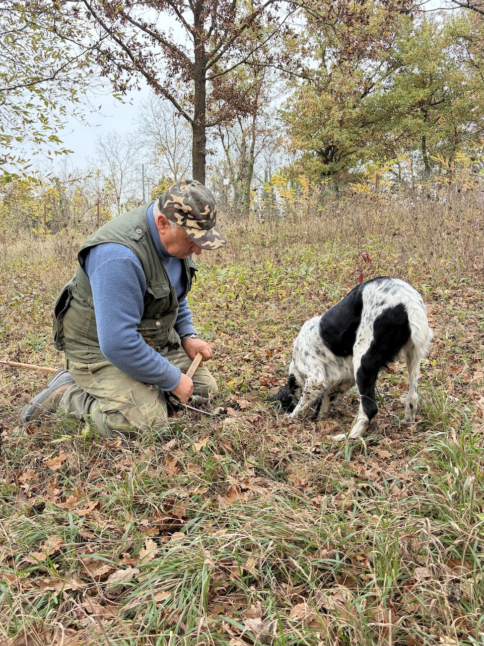 truffle hunters Michele and Macchia