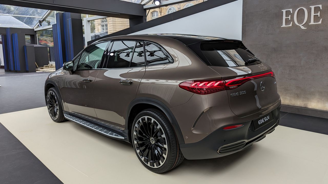 Mercedes-Benz EQE SUV exterior in copper