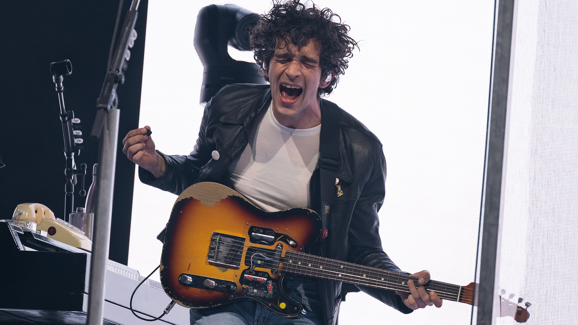 Matty Healy of The 1975 performs on The Pyramid Stage during day three of Glastonbury festival 2025 at Worthy Farm, Pilton on June 27, 2025 in Glastonbury, England