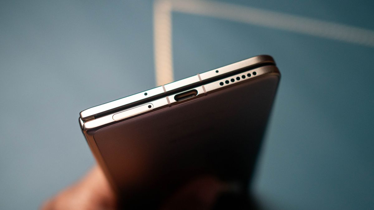 Honor Magic V5 review on Android Central