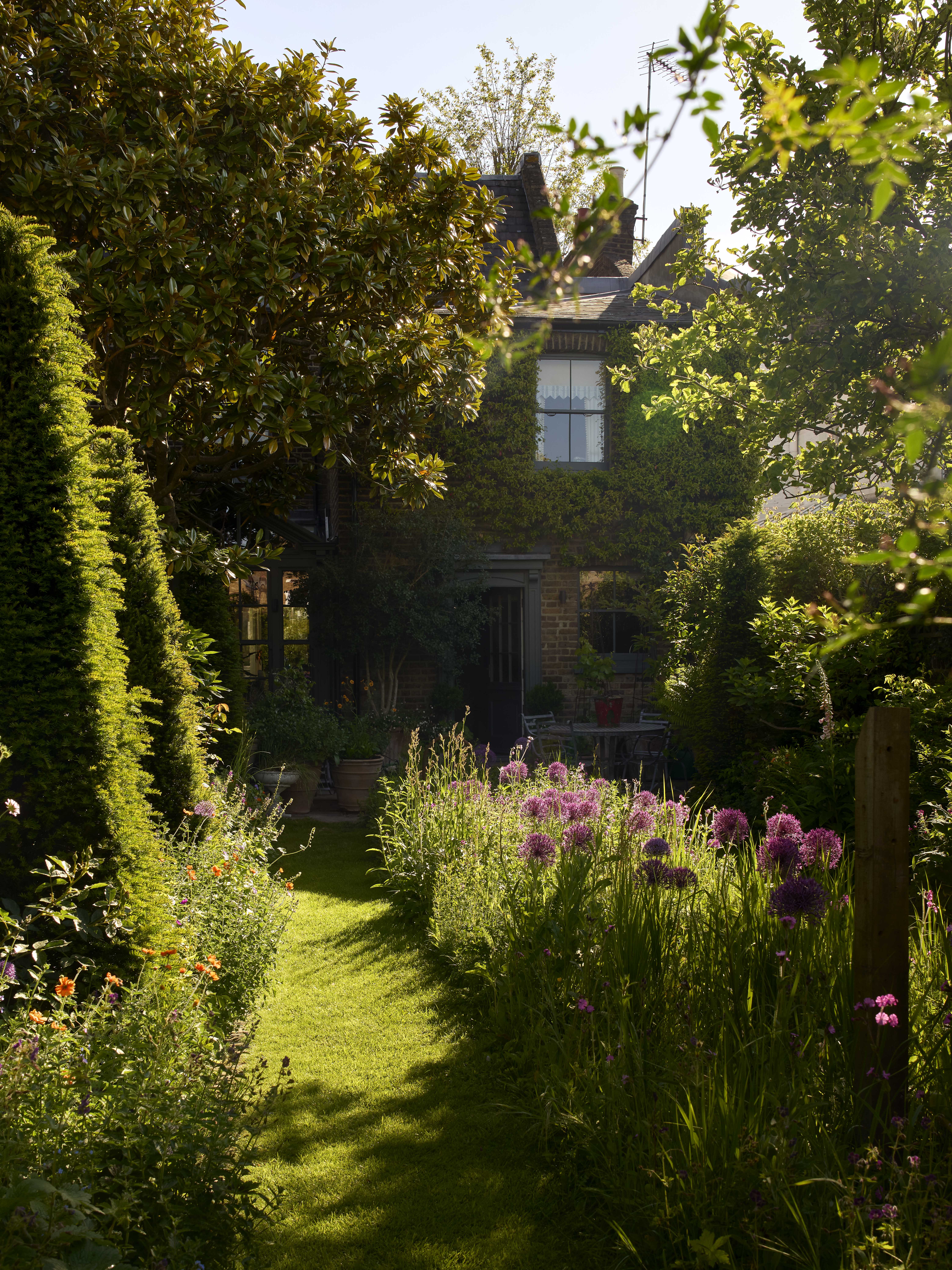 Butter Wakfield West London house and garden