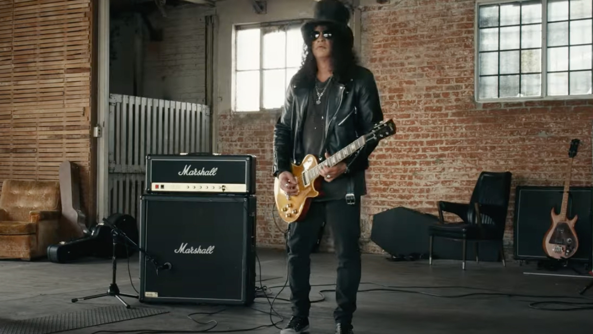 Guitarist Slash comes gunning with new singer, band