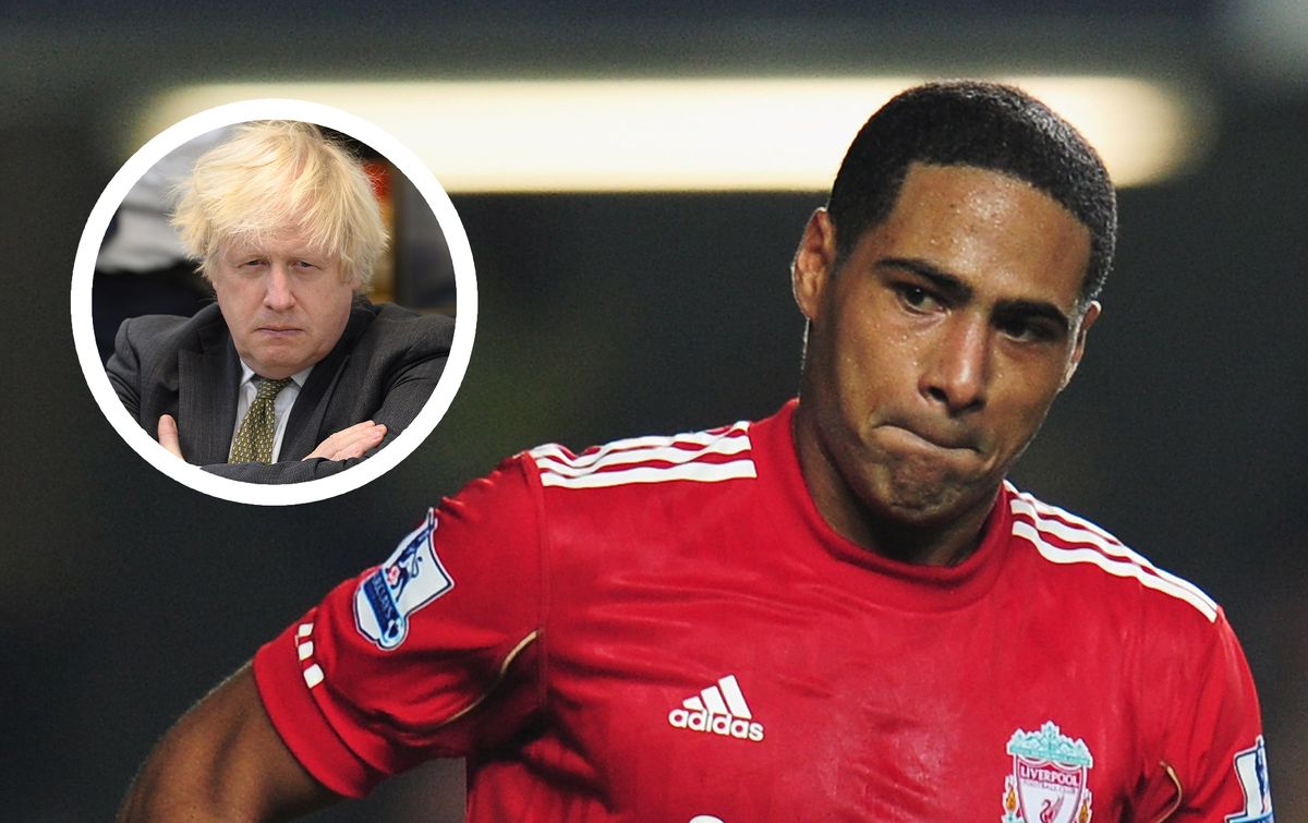 Glen Johnson of Liverpool celebrates his goal during the Barclays Premier League match between Chelsea and Liverpool at Stamford Bridge on November 20, 2011 in London, England. 