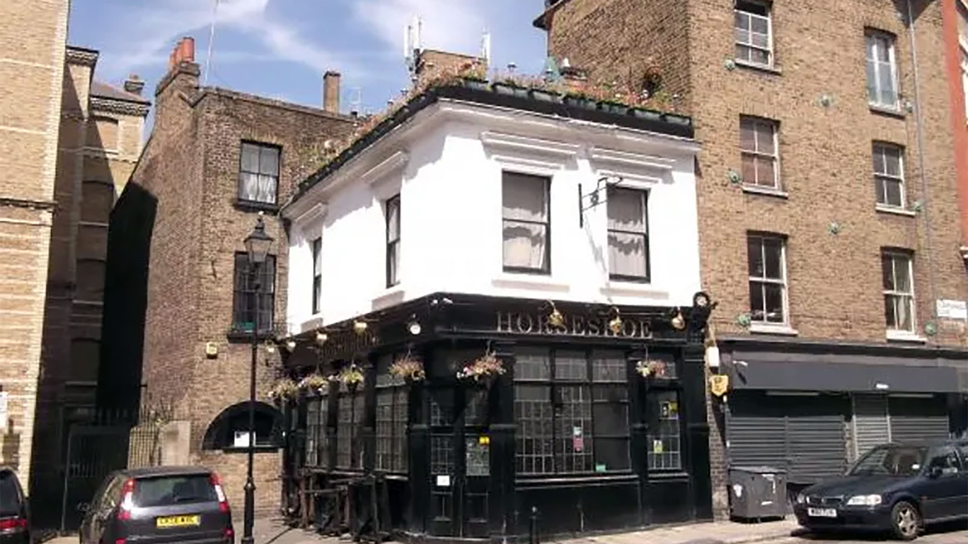 A photo of the Horsehoe Inn