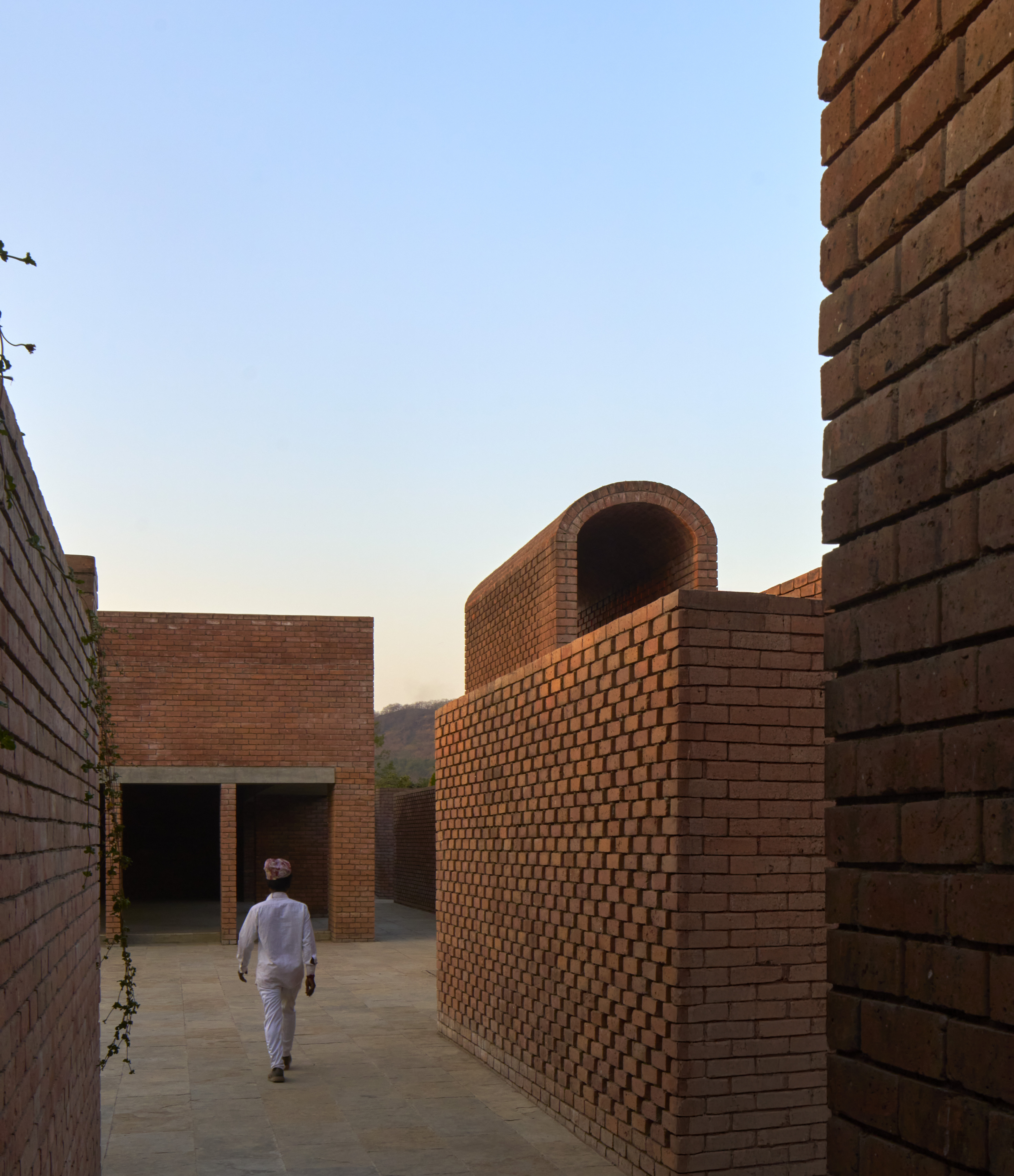 The Street clubhouse, Pune, by Studio VDGA