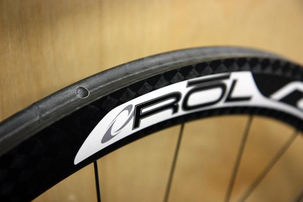 Rol wouldn't confirm as much but both its deep-section clincher and tubular wheels look to use Corima rims.