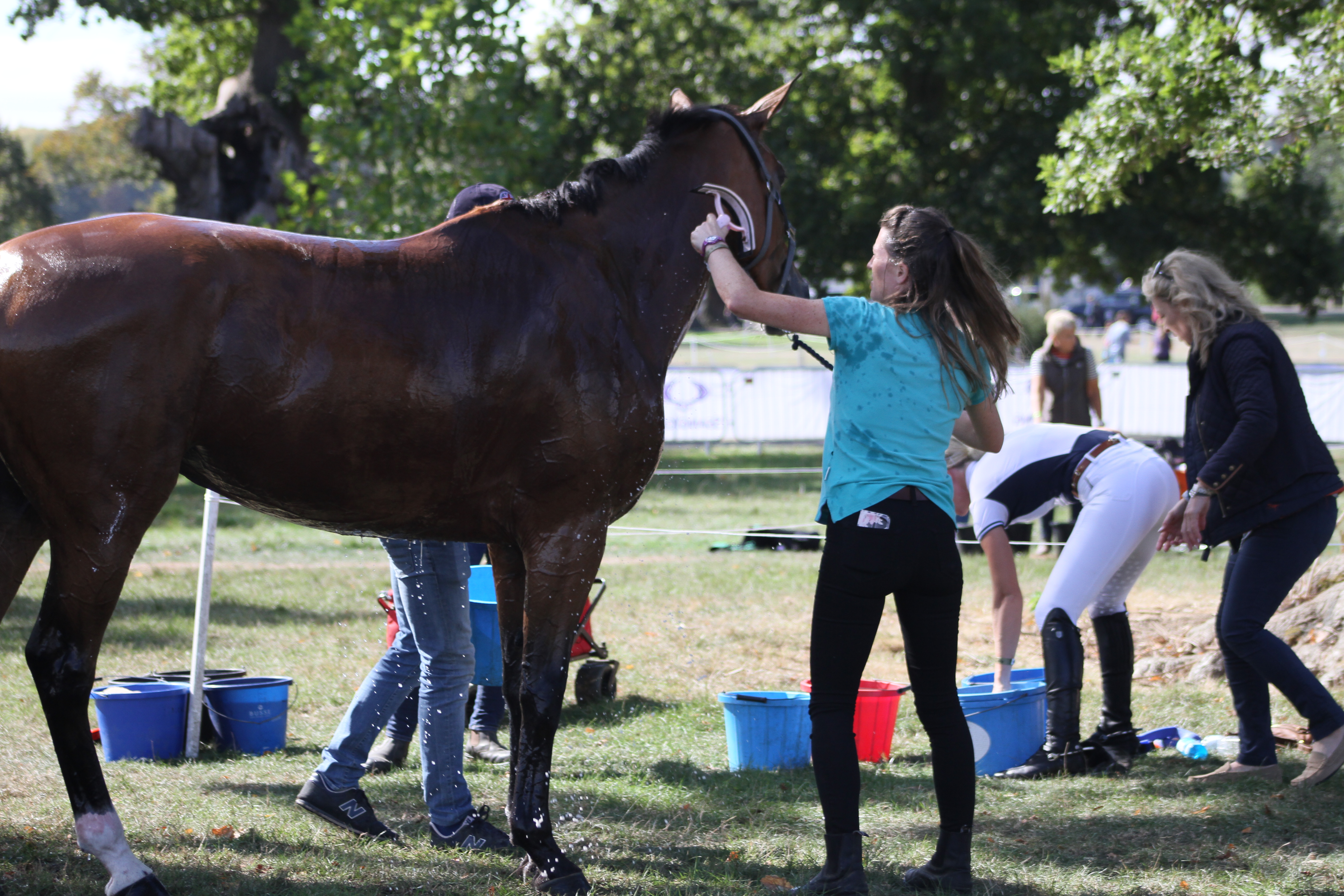 Couldnt-be-without-my-amazing-support-team-including-head-girl-Sarah-photo-cred-Stride.jpg
