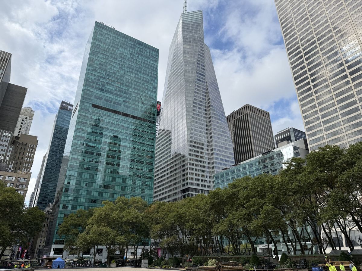 Apple iPhone 16 Pro Max Dynamic Range Sample