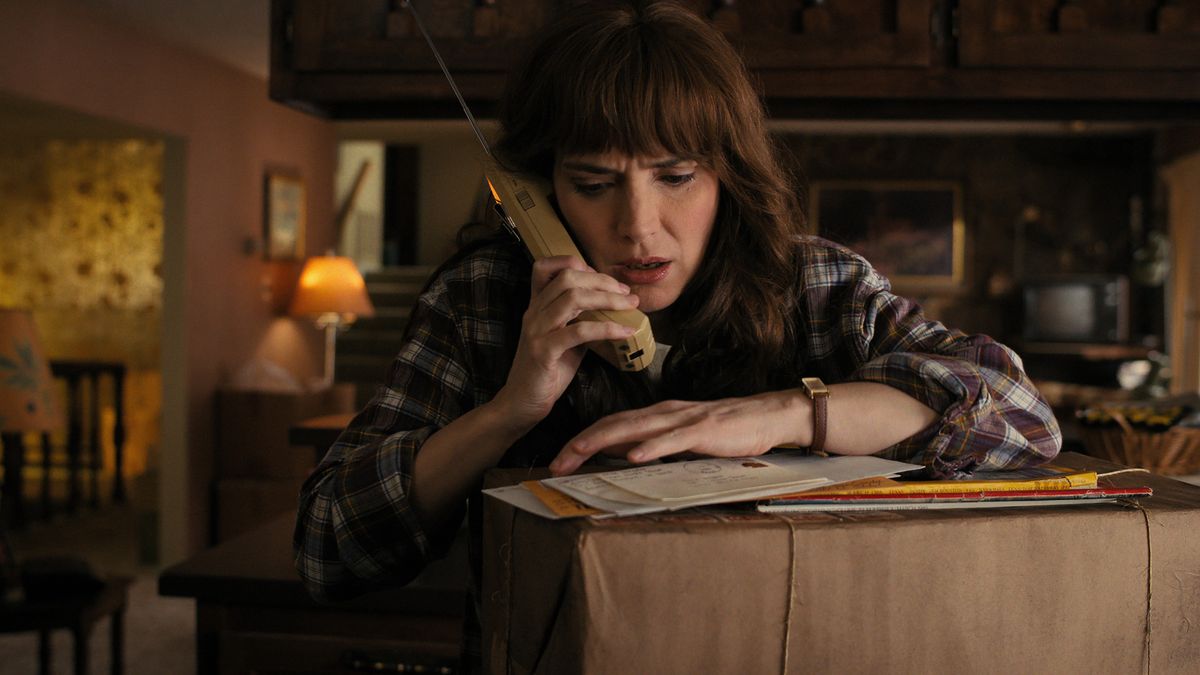 Winona Ryder on the phone in Stranger Things