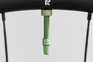 CushCore tubeless valve