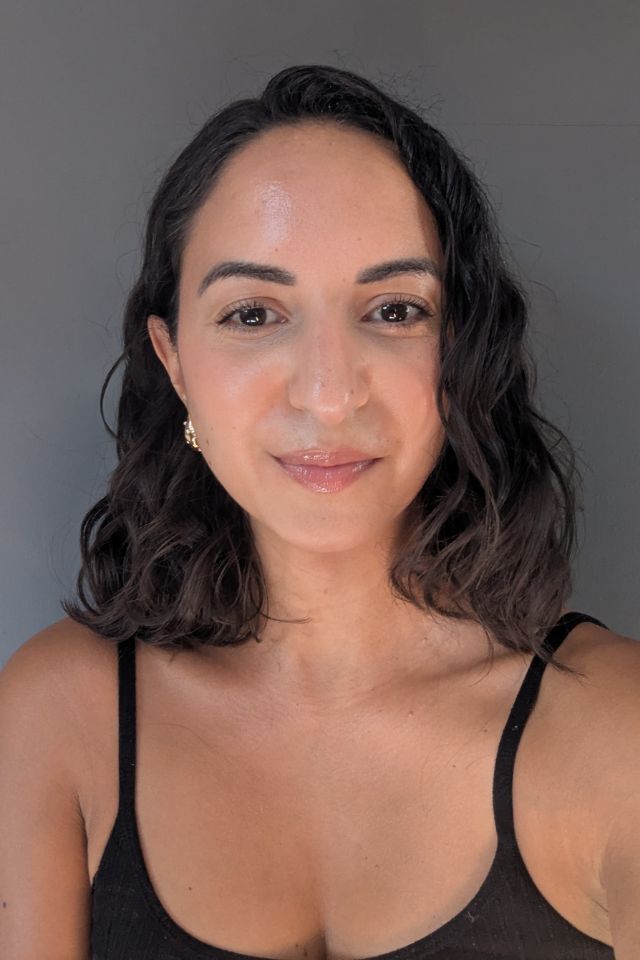 How To Style A Curly Bob: Cropped and Curly