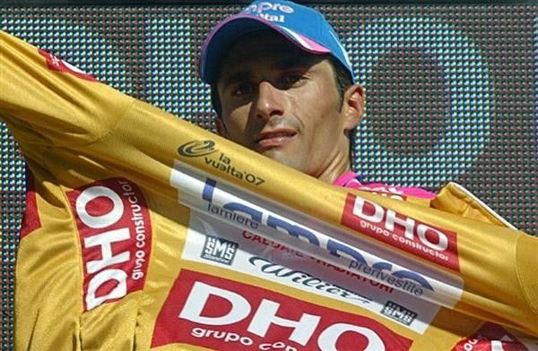Bennati also took over the first golden jersey.