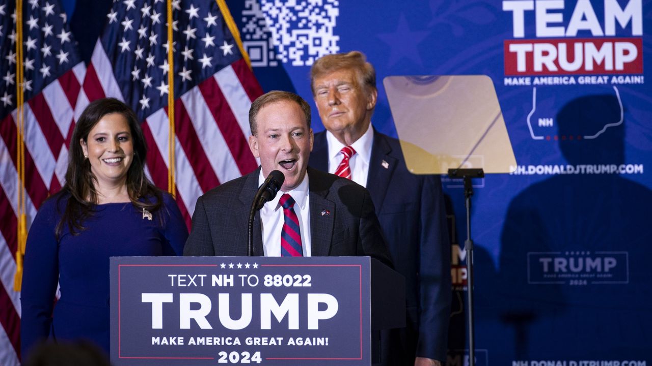 Lee Zeldin giving speech at Trump rally